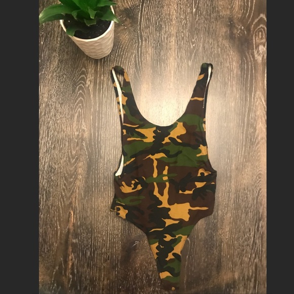 CAMO BODYSUIT NWOT - Picture 1 of 1